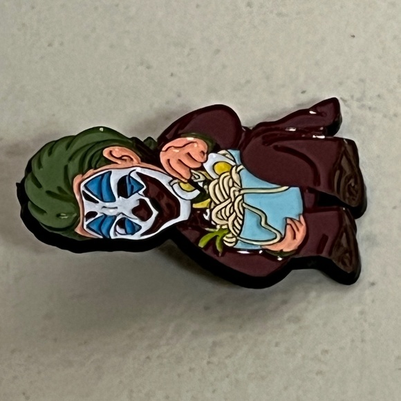 The Joker Eating Ramen Pin Enamel Red Green Hat Pins Hats DC Batman Streetwear - Picture 3 of 7